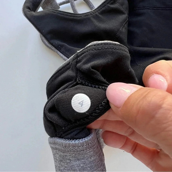 Lululemon Trinity Bra II Size 4 - Picture 6 of 8